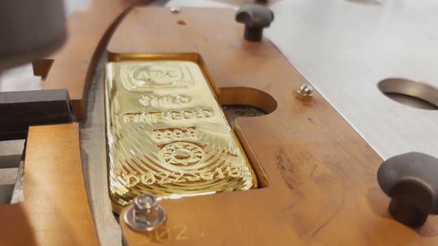 黑色星期一】金價曾殺落4400美元水平| Now 新聞